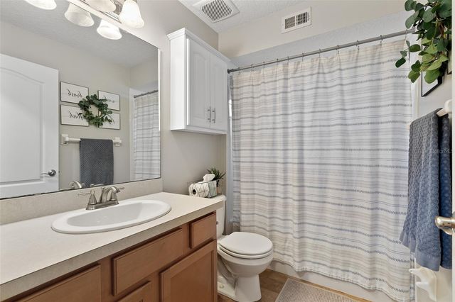 11812 LAKESHORE DRIVE, Clermont, FL 34711