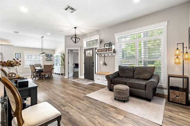 11812 LAKESHORE DRIVE, Clermont, FL 34711