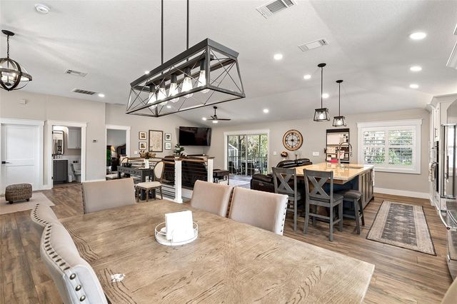 11812 LAKESHORE DRIVE, Clermont, FL 34711