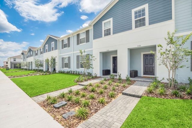 1320 LAVA TREE DR, Davenport, FL 33897