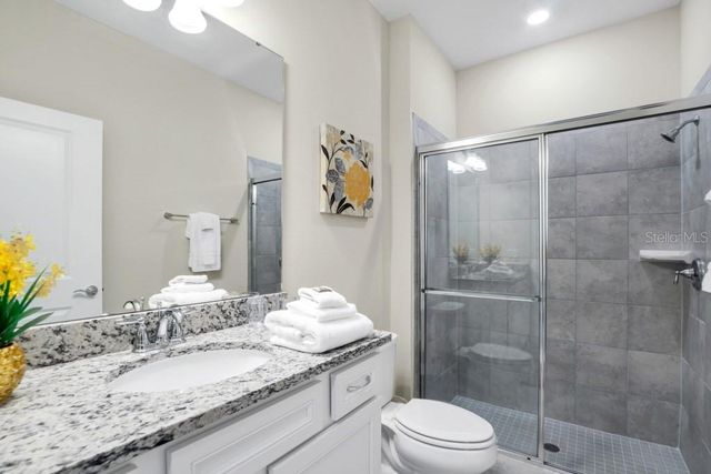 1320 LAVA TREE DR, Davenport, FL 33897