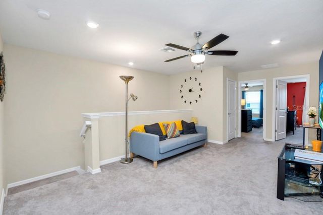 1320 LAVA TREE DR, Davenport, FL 33897