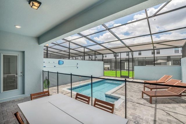 1320 LAVA TREE DR, Davenport, FL 33897