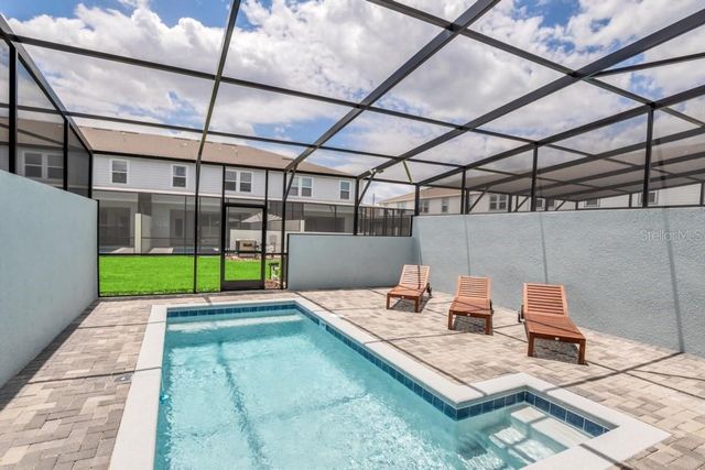 1320 LAVA TREE DR, Davenport, FL 33897