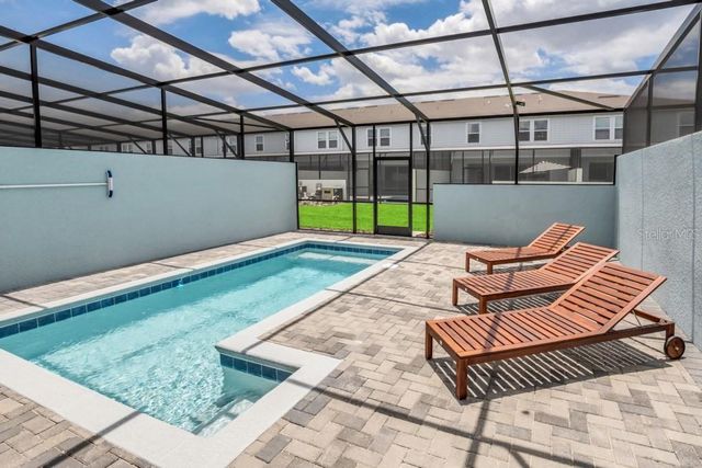 1320 LAVA TREE DR, Davenport, FL 33897