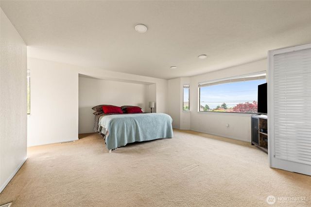 4101 Browns Point Boulevard NE, Tacoma, WA 98422