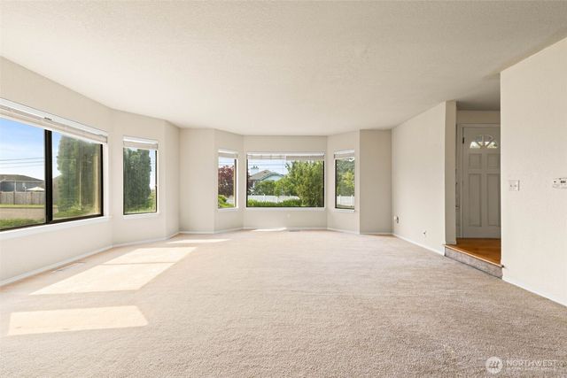 4101 Browns Point Boulevard NE, Tacoma, WA 98422