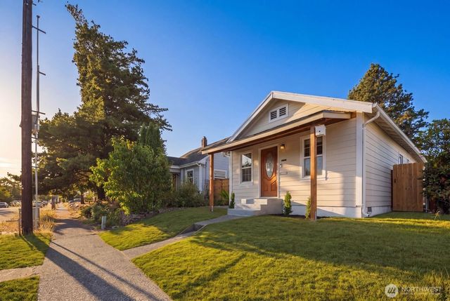 6622 S Warner Street, Tacoma, WA 98409