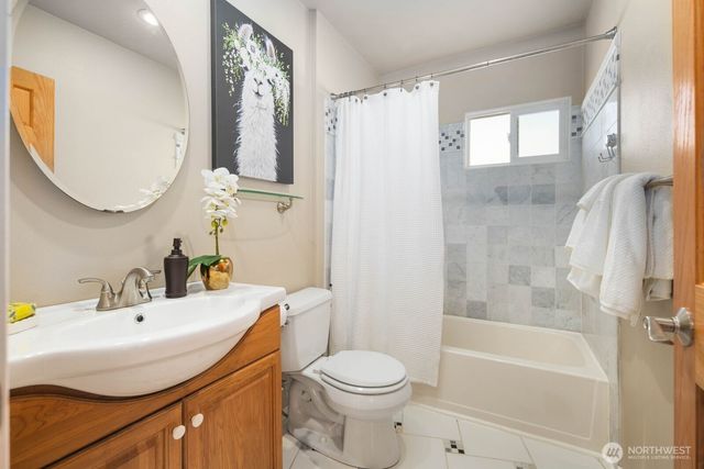 6622 S Warner Street, Tacoma, WA 98409