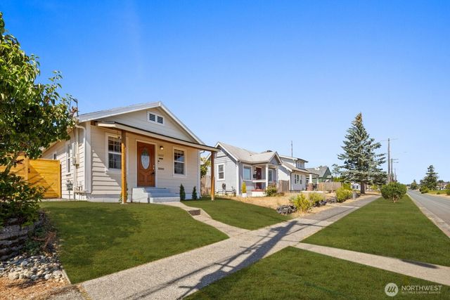 6622 S Warner Street, Tacoma, WA 98409