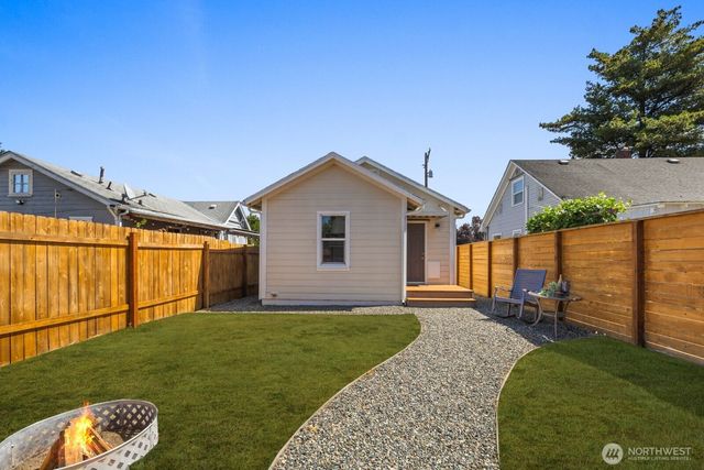 6622 S Warner Street, Tacoma, WA 98409