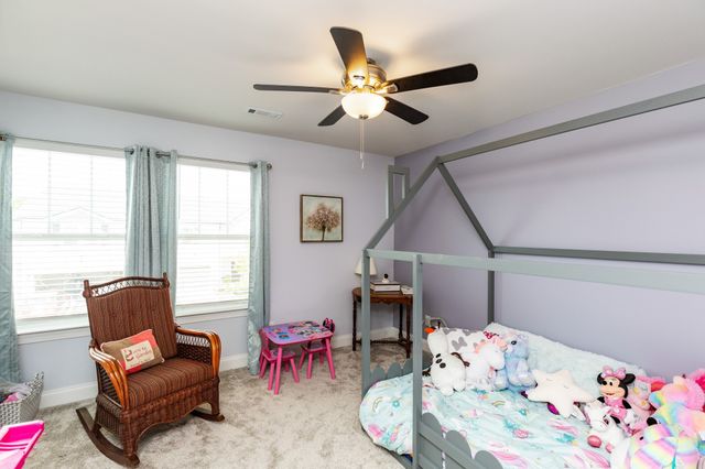 1210 West End Station Dr, Lebanon, TN 37087