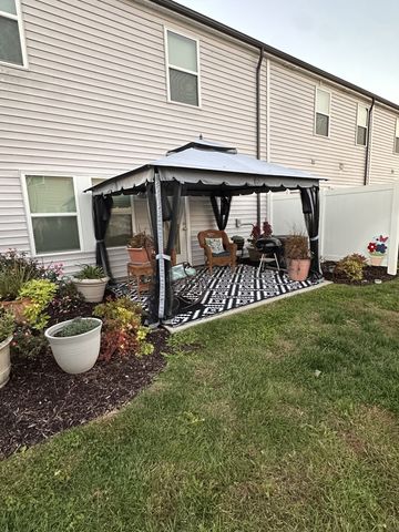 1210 West End Station Dr, Lebanon, TN 37087