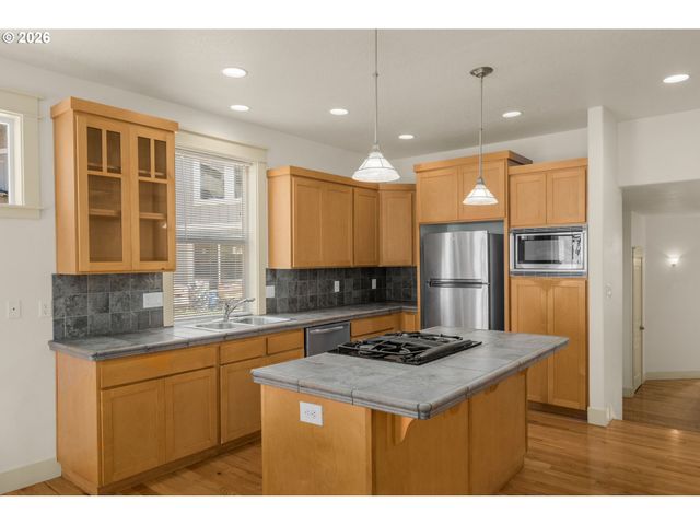 15157 Sw 119TH Ave, Portland, OR 97224