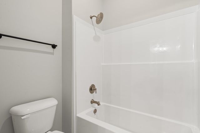 9943 KEMROCK DR S, Cordova, TN 38018