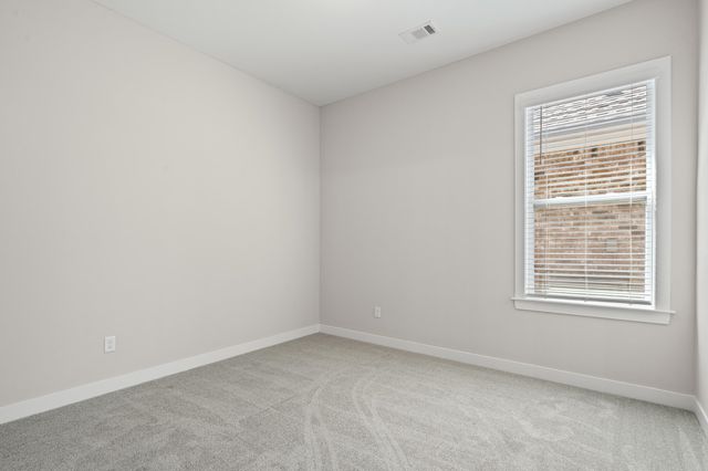 9943 KEMROCK DR S, Cordova, TN 38018