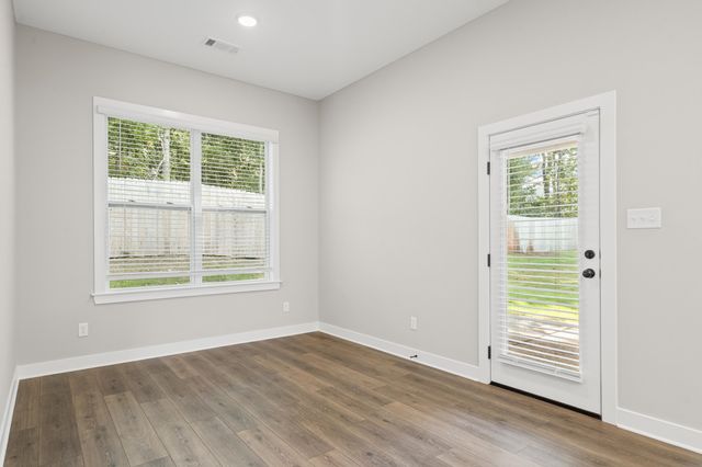 9943 KEMROCK DR S, Cordova, TN 38018