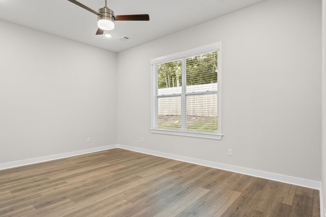 9943 KEMROCK DR S, Cordova, TN 38018