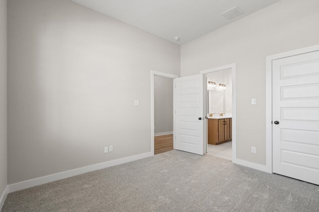 9943 KEMROCK DR S, Cordova, TN 38018