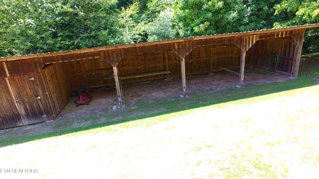 1465 Chestnut Valley Rd, Vonore, TN 37885