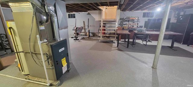 860 2nd Avenue, Jasper, IN 47546