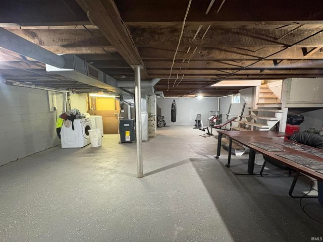 860 2nd Avenue, Jasper, IN 47546