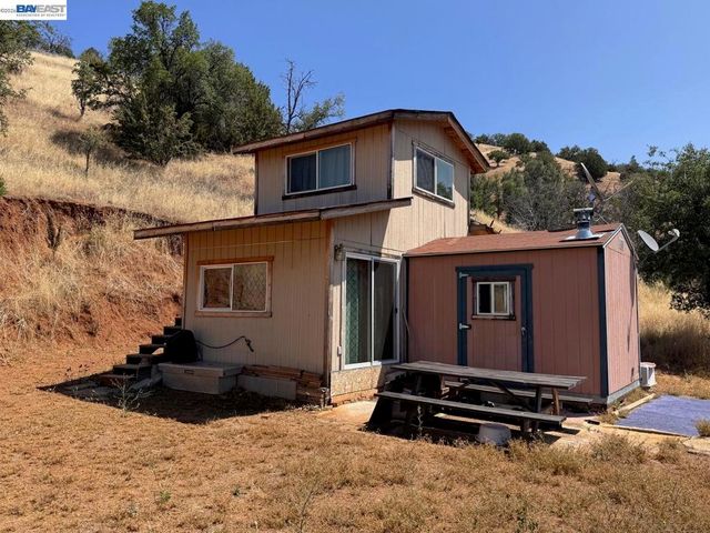 21810 Mines Rd, Livermore, CA 94550