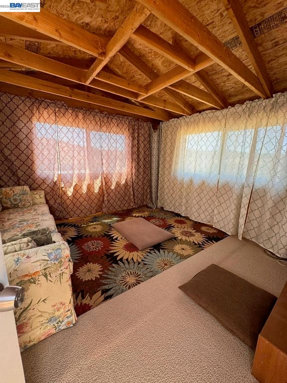 Image 11 of property listing at 21810 Mines Rd, Livermore, CA 94550