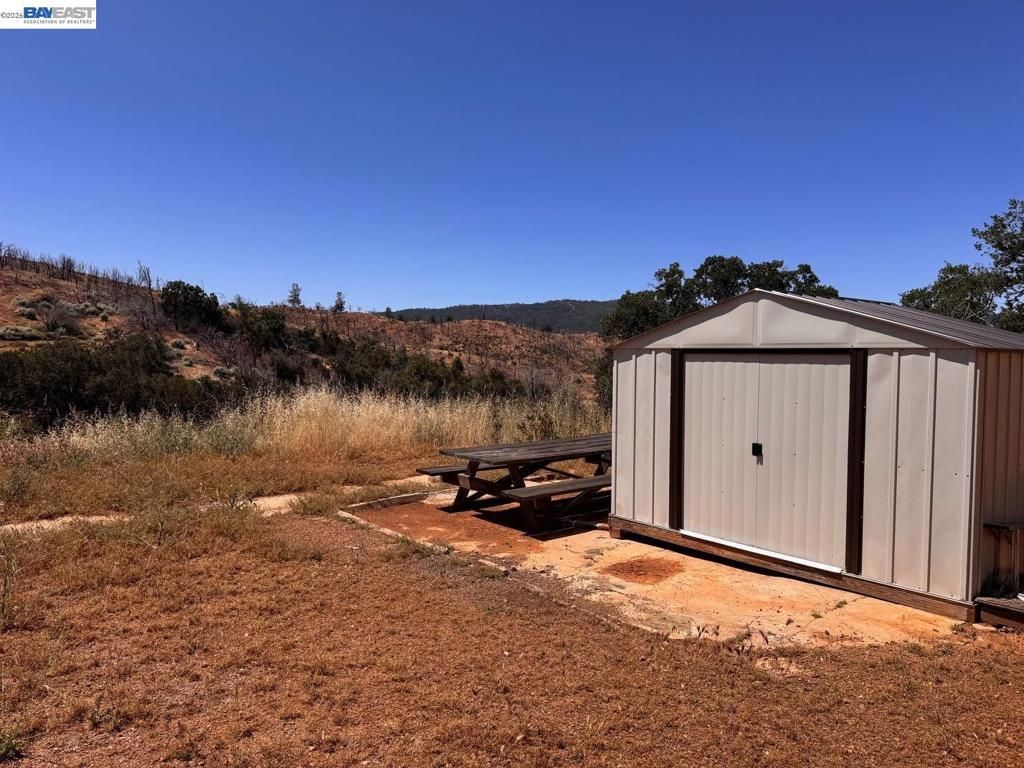 Image 4 of property listing at 21810 Mines Rd, Livermore, CA 94550