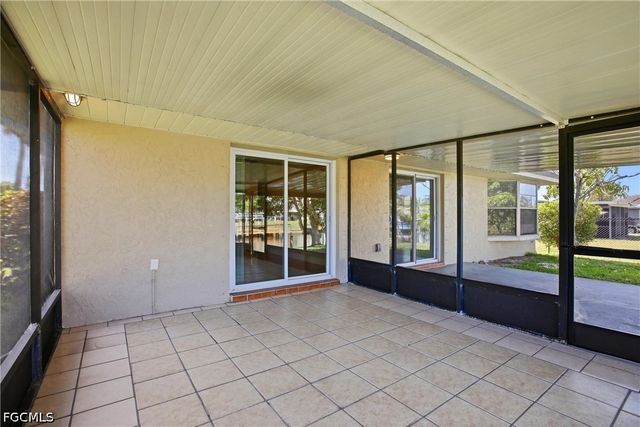 2225 Isle Of Pines AVE, Fort Myers, FL 33905