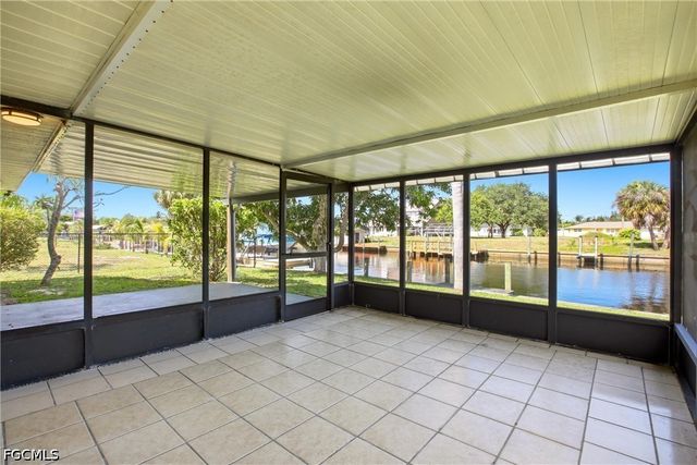 2225 Isle Of Pines AVE, Fort Myers, FL 33905