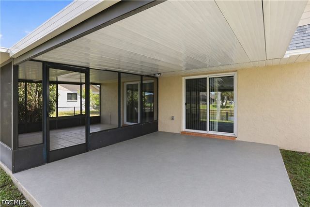 2225 Isle Of Pines AVE, Fort Myers, FL 33905