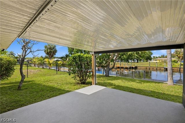 2225 Isle Of Pines AVE, Fort Myers, FL 33905