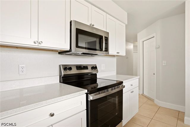 2225 Isle Of Pines AVE, Fort Myers, FL 33905