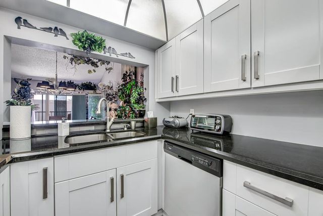 7915 Willow Spring Drive 1223, Lake Worth, FL 33467