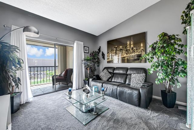 7915 Willow Spring Drive 1223, Lake Worth, FL 33467