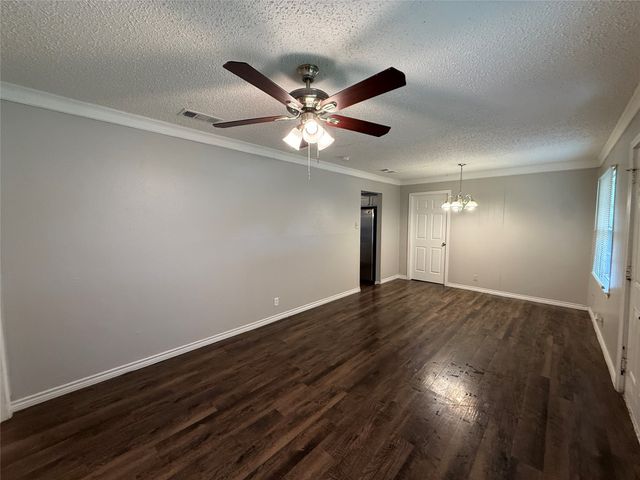 2518 Winthrop Drive, Dallas, TX 75228