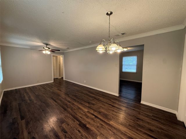 2518 Winthrop Drive, Dallas, TX 75228
