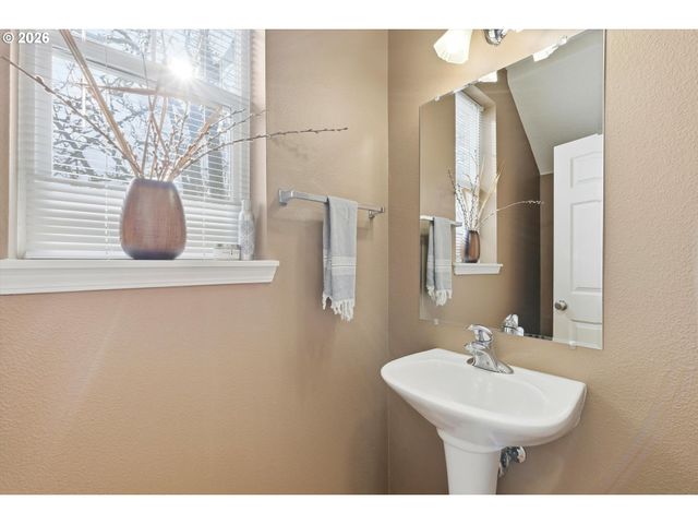 6453 Sw Vinwood Ter, Beaverton, OR 97078