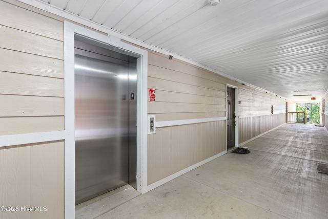 260 S Crow Creek Drive NW 17, Calabash, NC 28467