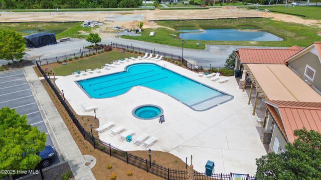 260 S Crow Creek Drive NW 17, Calabash, NC 28467