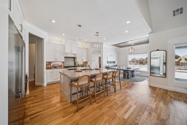 19236 E Twin Creeks Drive, Owasso, OK 74015