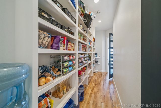 19236 E Twin Creeks Drive, Owasso, OK 74015