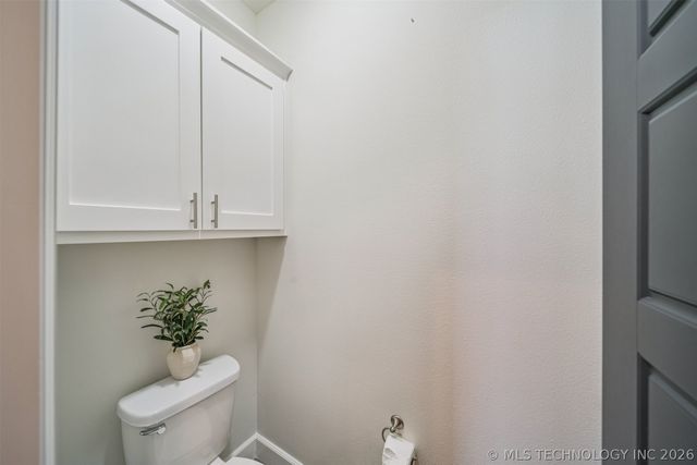 19236 E Twin Creeks Drive, Owasso, OK 74015