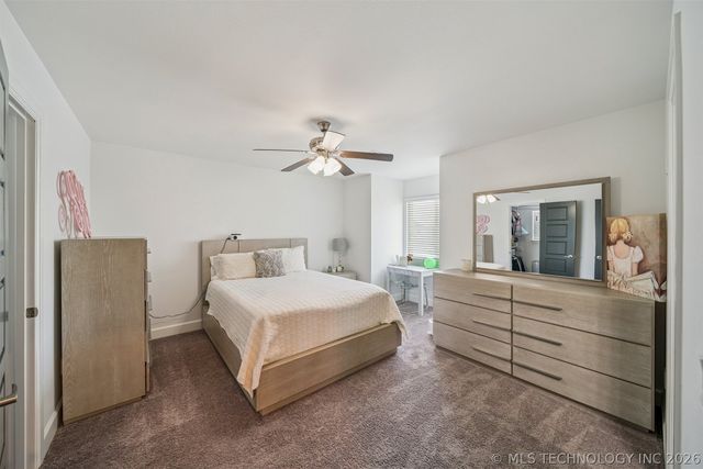 19236 E Twin Creeks Drive, Owasso, OK 74015