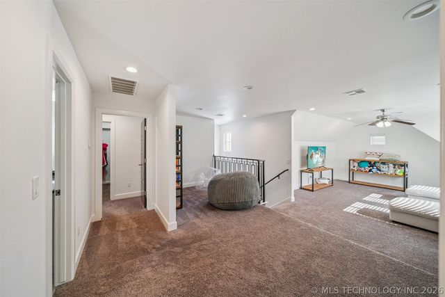 19236 E Twin Creeks Drive, Owasso, OK 74015