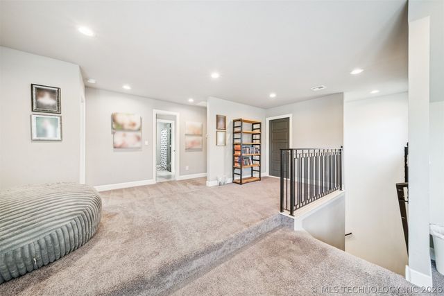 19236 E Twin Creeks Drive, Owasso, OK 74015