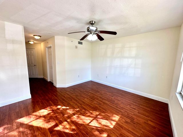 15135 Michelangelo Boulevard 105, Delray Beach, FL 33446