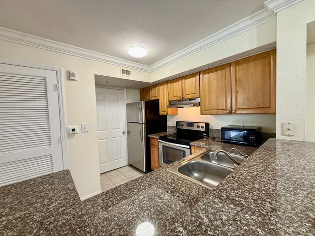 15135 Michelangelo Boulevard 105, Delray Beach, FL 33446