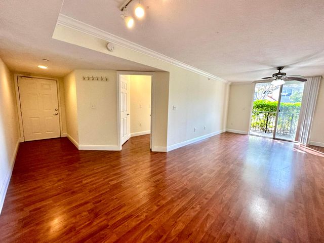15135 Michelangelo Boulevard 105, Delray Beach, FL 33446